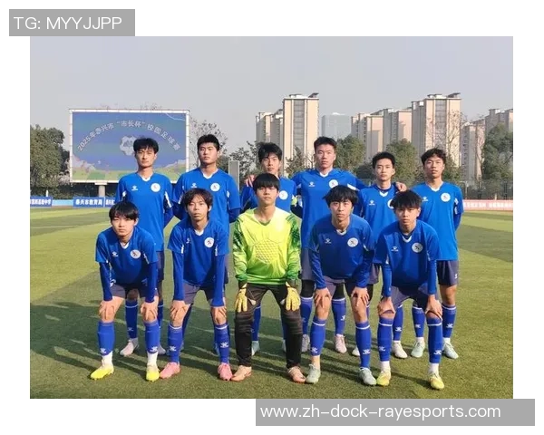 夏天穿足球服的时尚搭配指南让你在炎热季节也能尽显运动魅力 夏天穿足球服的时尚搭配指南让你在炎热季节也能尽显运动魅力